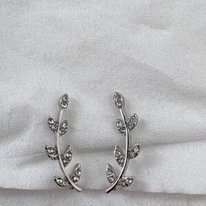 Francesca's Sterling Silver Leaf Earrings